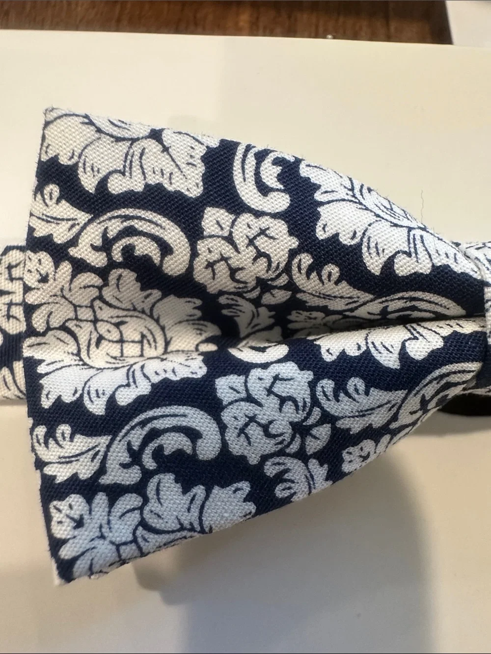 Appaman Navy Damask Floral Pattern Boy Pretied Bow Tie NWT